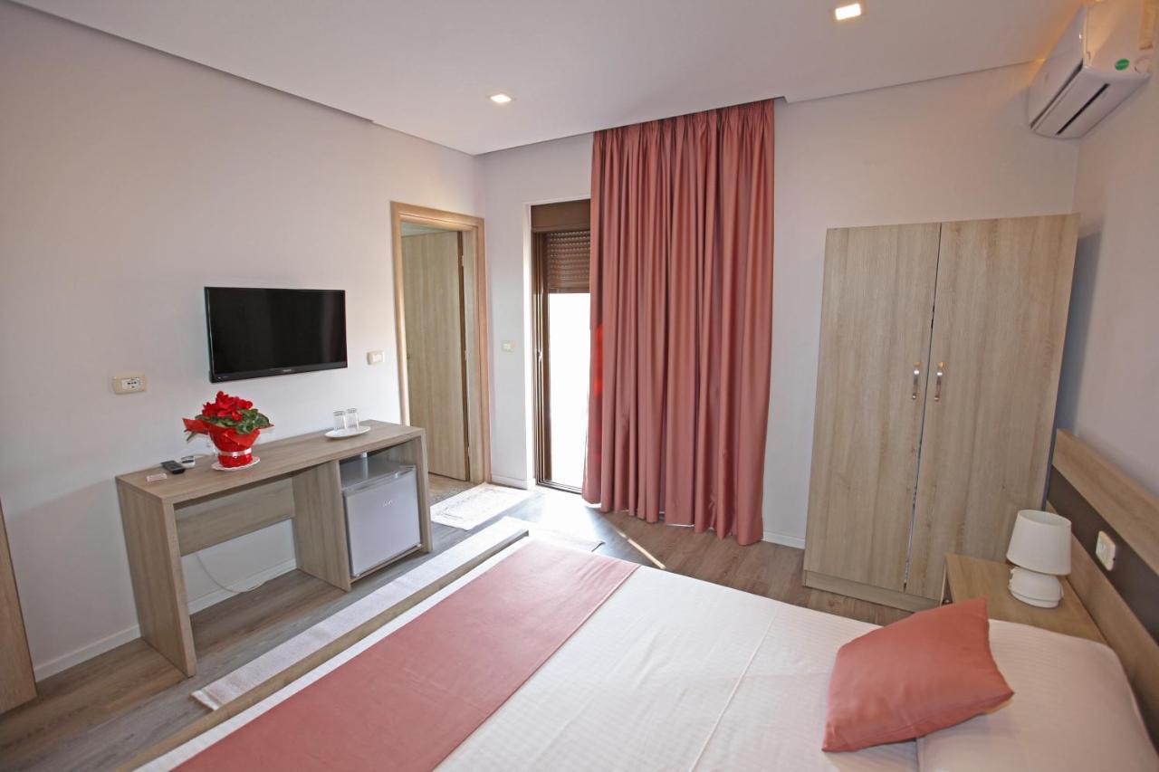 Hotel Star 3*