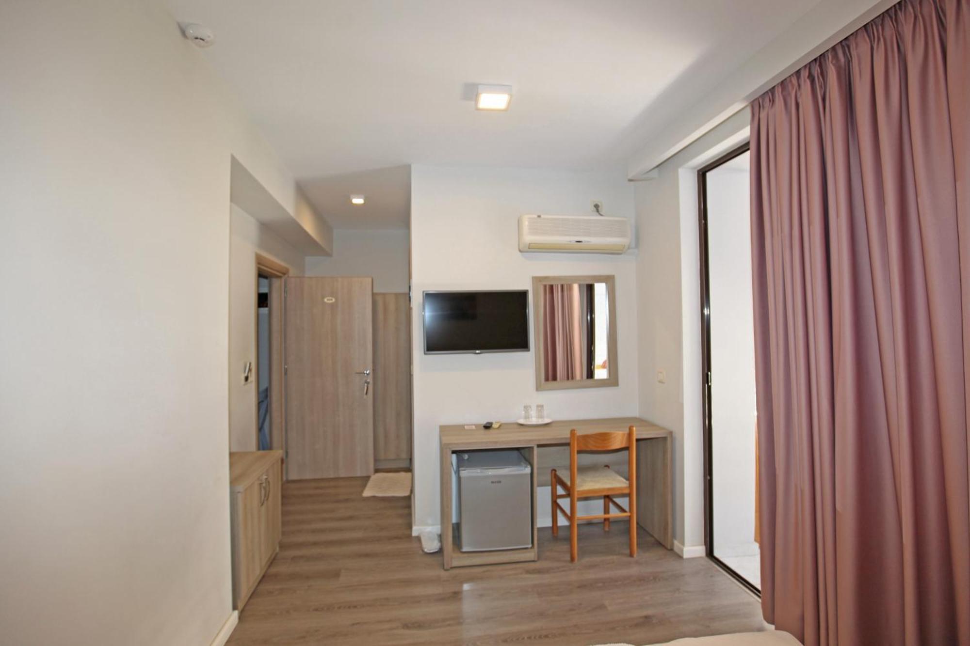 Hotel Star 3*